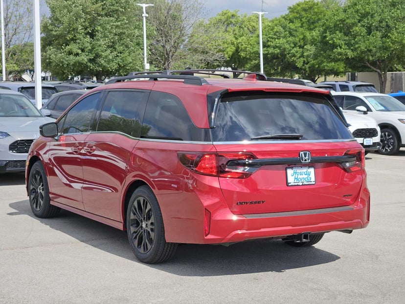 2026 Honda Odyssey - Image 2