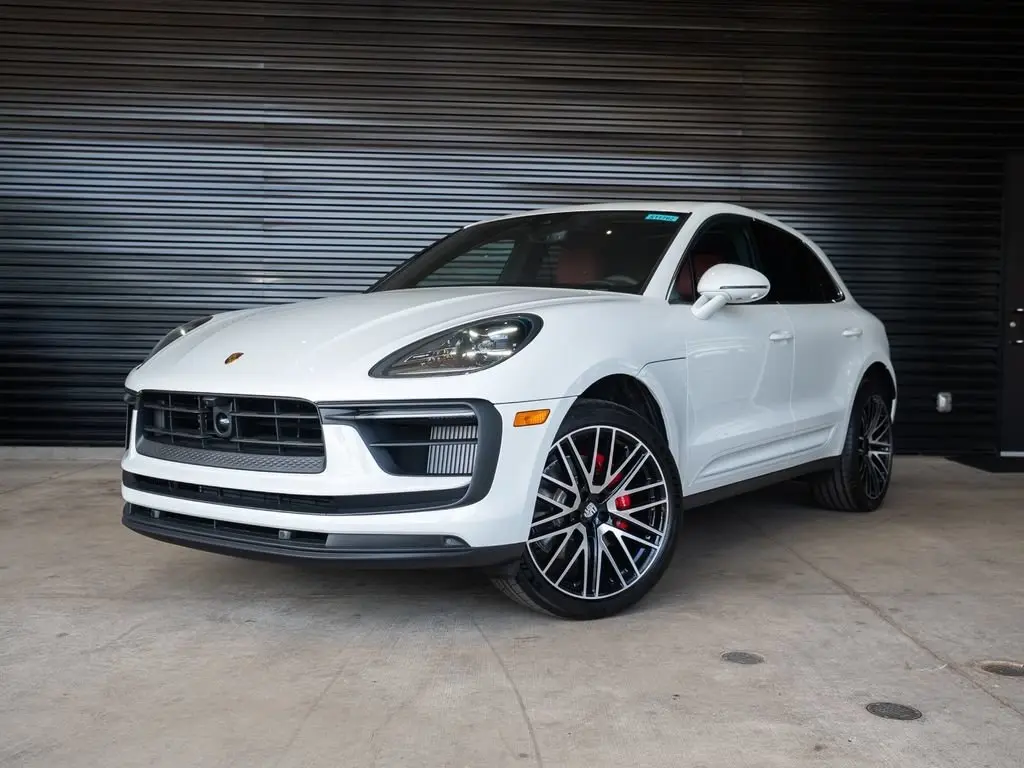 2026 Porsche Macan - Image 1