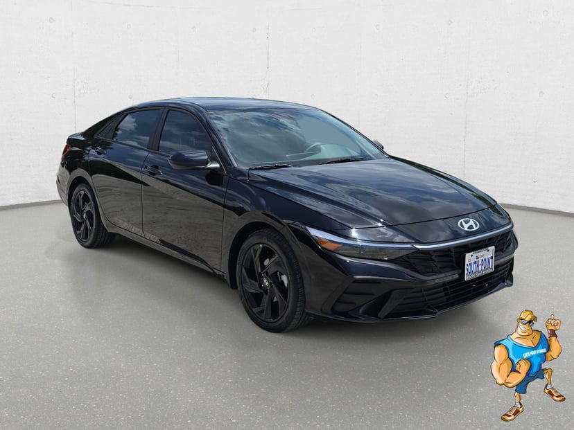 2026 Hyundai Elantra - Image 2