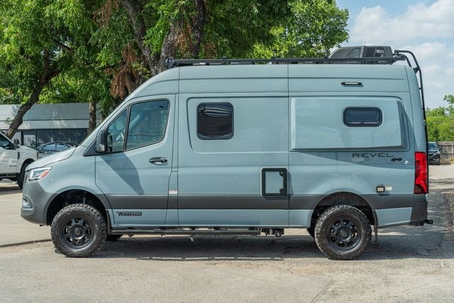 2023 Mercedes-Benz Sprinter - Image 1