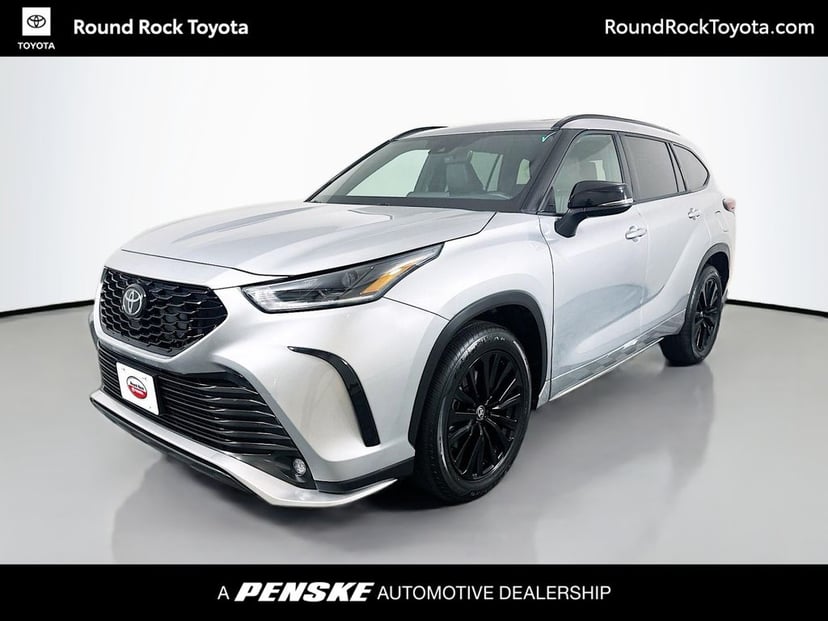 2025 Toyota Highlander - Image 1