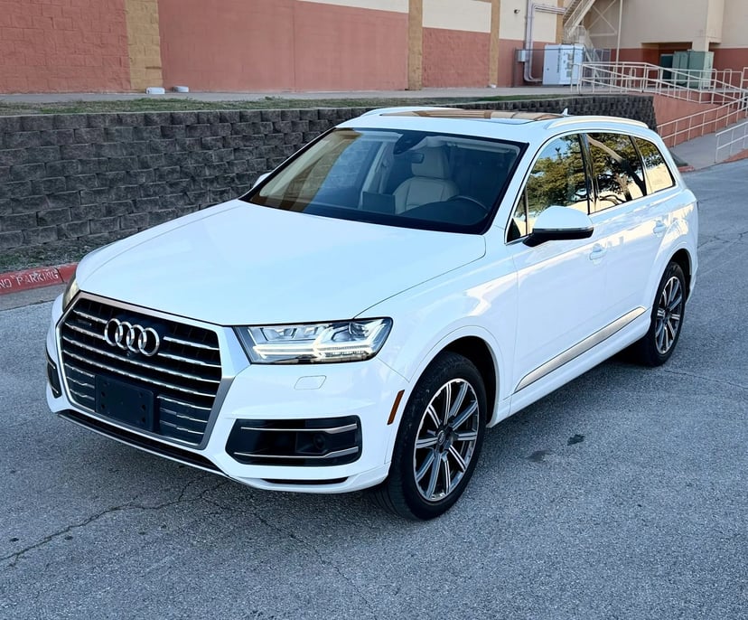 2017 Audi Q7 - Image 1