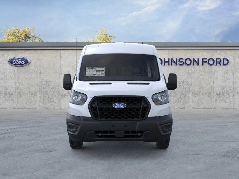 2026 Ford Transit - Image 2