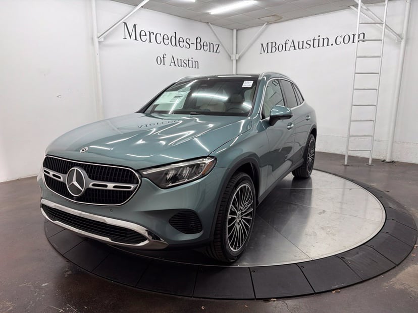 2027 Mercedes-Benz GLC - Image 1