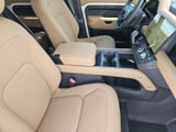 2026 Land Rover Defender - Preview 13