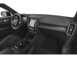 2022 Volvo XC40 - Preview 12