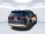 2027 Chevrolet Traverse - Preview 5
