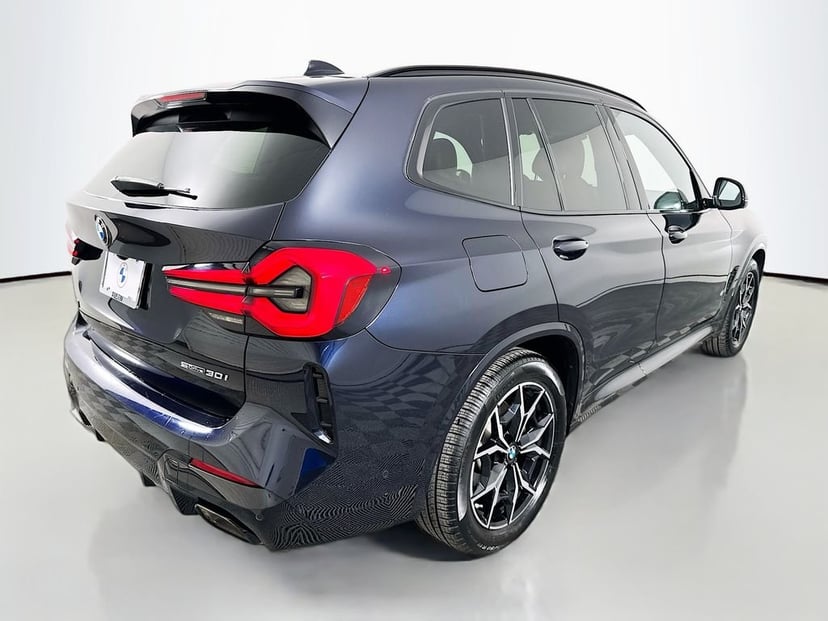 2023 BMW X3 - Image 3