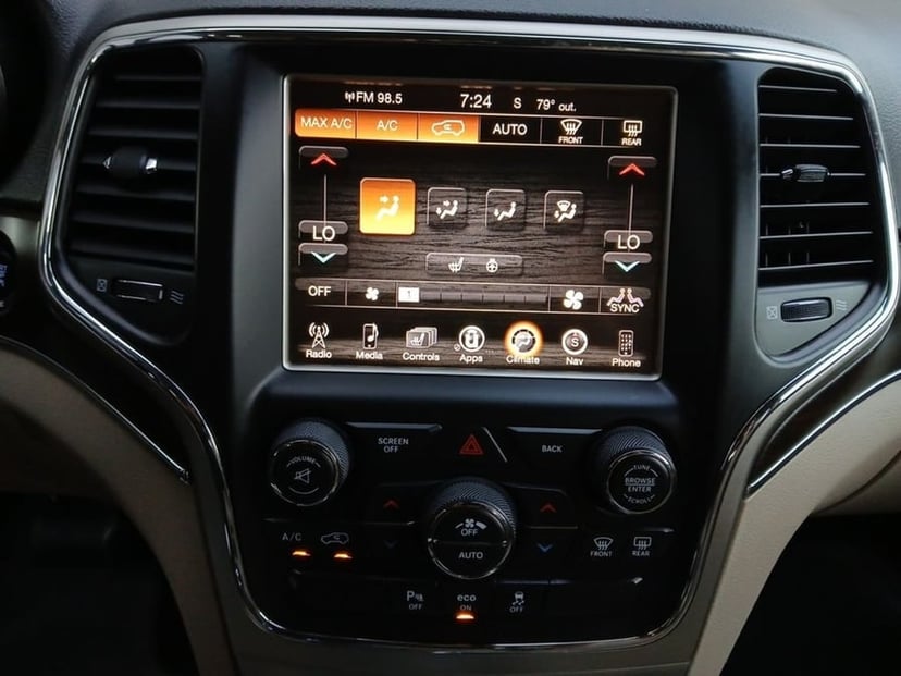 2014 Jeep Grand Cherokee - Image 3