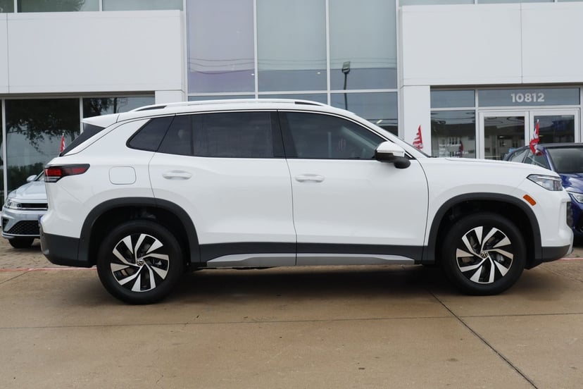 2026 Volkswagen Tiguan - Image 2