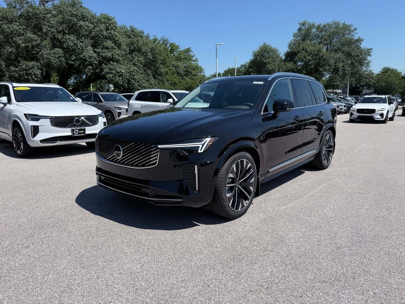 2026 Volvo XC90 - Image 1