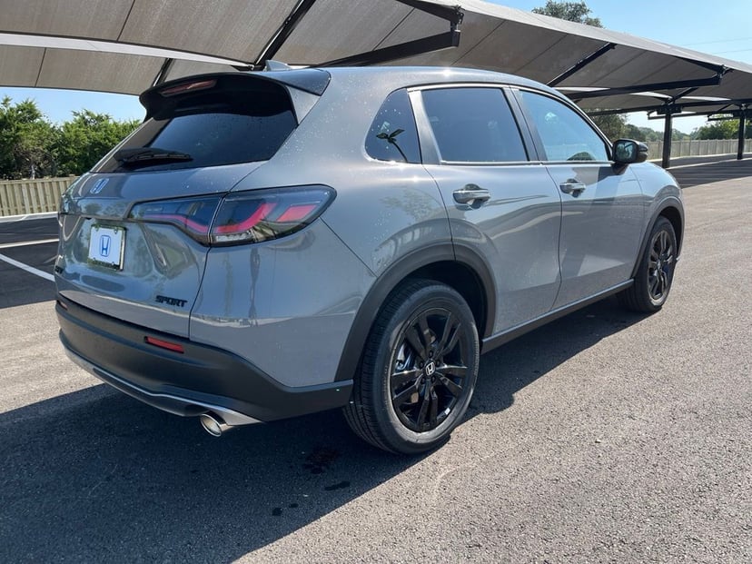 2027 Honda HR-V - Image 3
