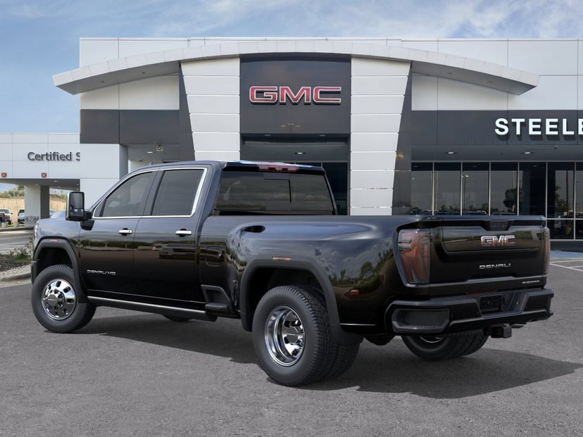 2026 GMC Sierra 3500 HD - Image 2