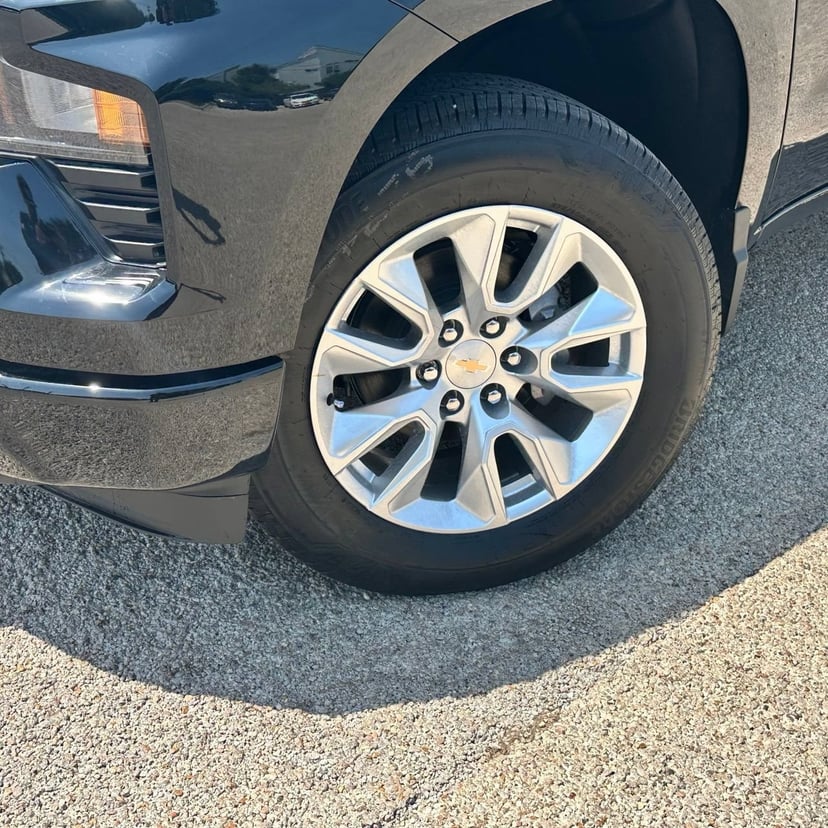 2026 Chevrolet Silverado 1500 - Image 3