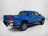 2017 Toyota Tacoma - Preview 5