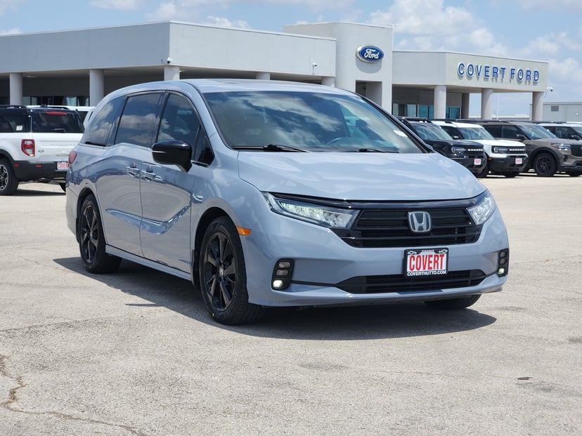 2023 Honda Odyssey - Image 2