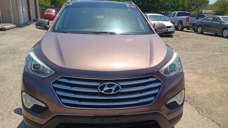 2015 Hyundai Santa Fe - Image 3