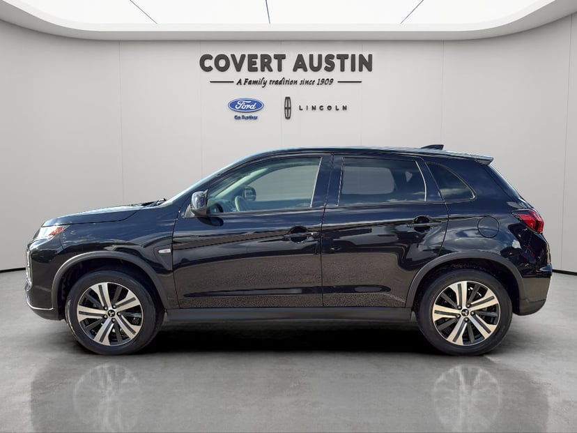 2023 Mitsubishi Outlander Sport - Image 2