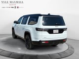 2026 Jeep Grand Wagoneer - Preview 14