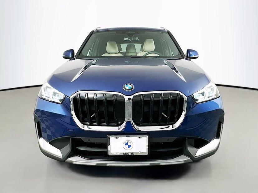 2023 BMW X1 - Image 2