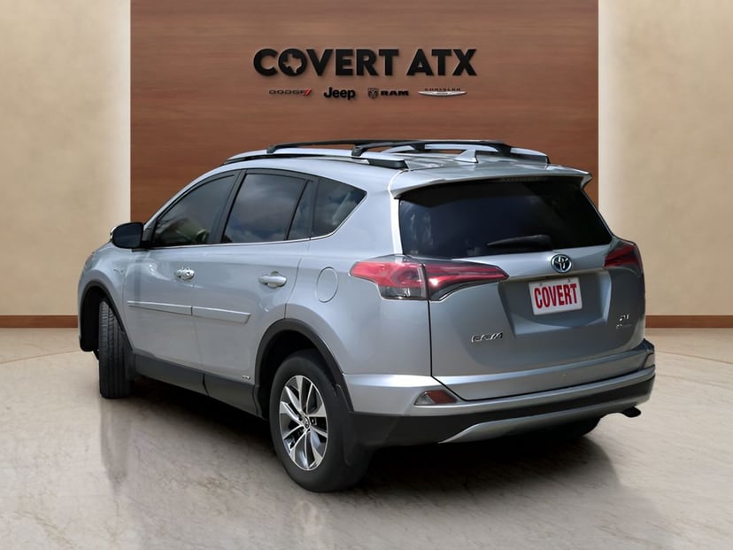 2017 Toyota RAV4 Hybrid - Image 3