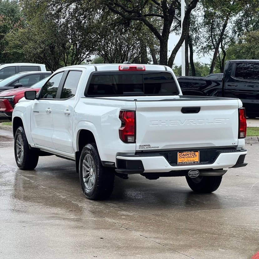 2024 Chevrolet Colorado - Image 3
