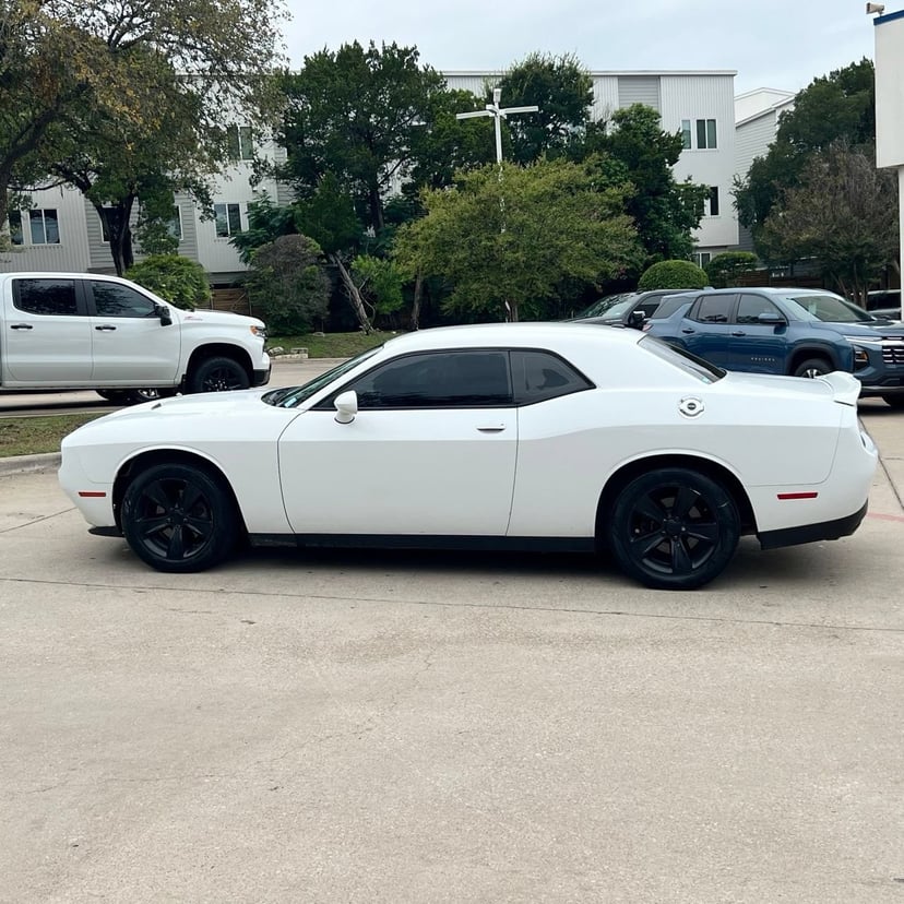 2018 Dodge Challenger - Image 2