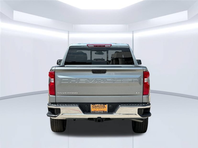 2026 Chevrolet Silverado 1500 - Image 3