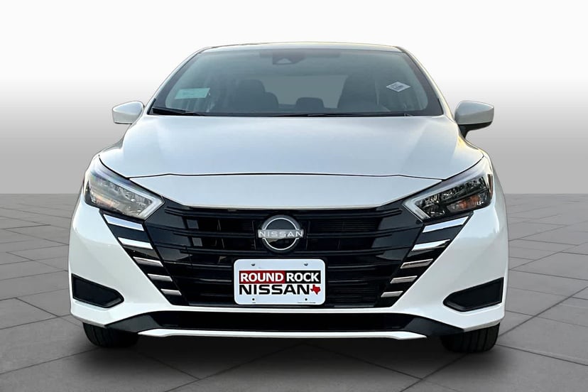 2025 Nissan Versa - Image 3