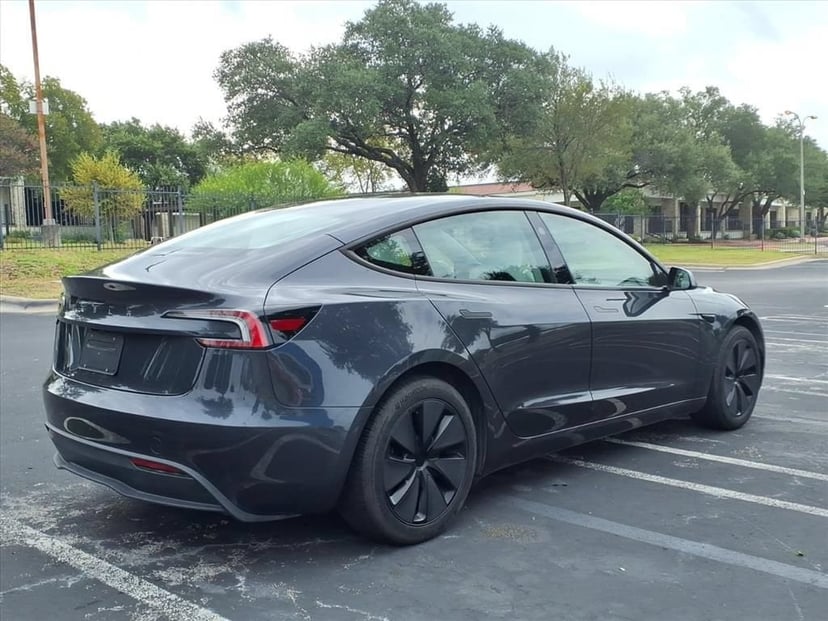 2025 Tesla Model 3 - Image 2