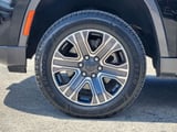 2022 Jeep Wagoneer - Preview 10
