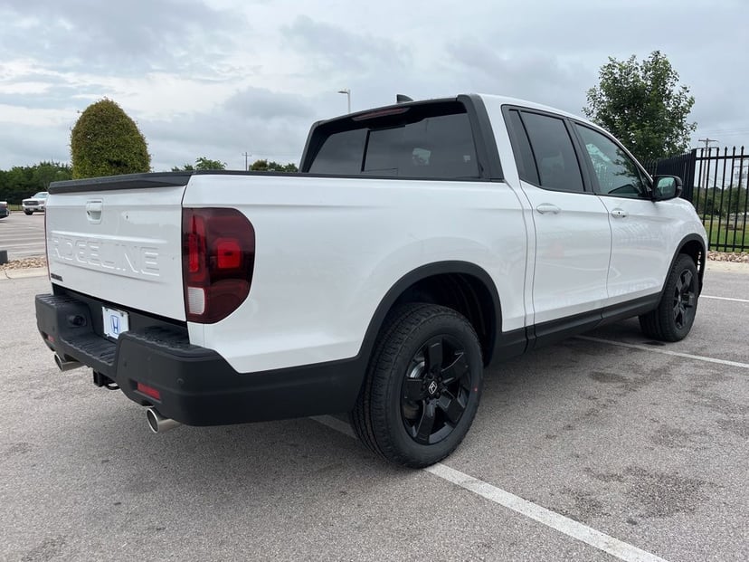 2026 Honda Ridgeline - Image 2