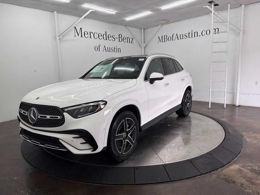 2027 Mercedes-Benz GLC - Image 1