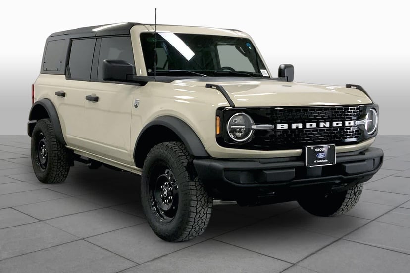 2026 Ford Bronco - Image 1