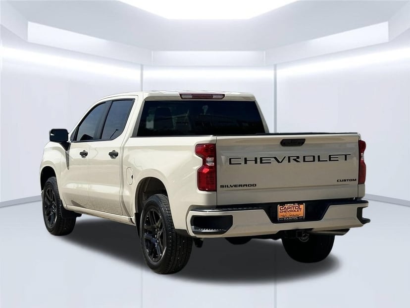 2026 Chevrolet Silverado 1500 - Image 1