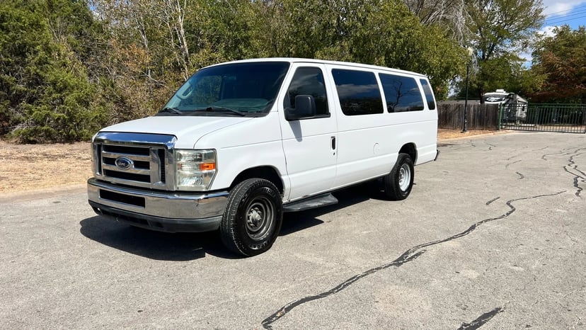 2013 Ford E-350 - Image 1
