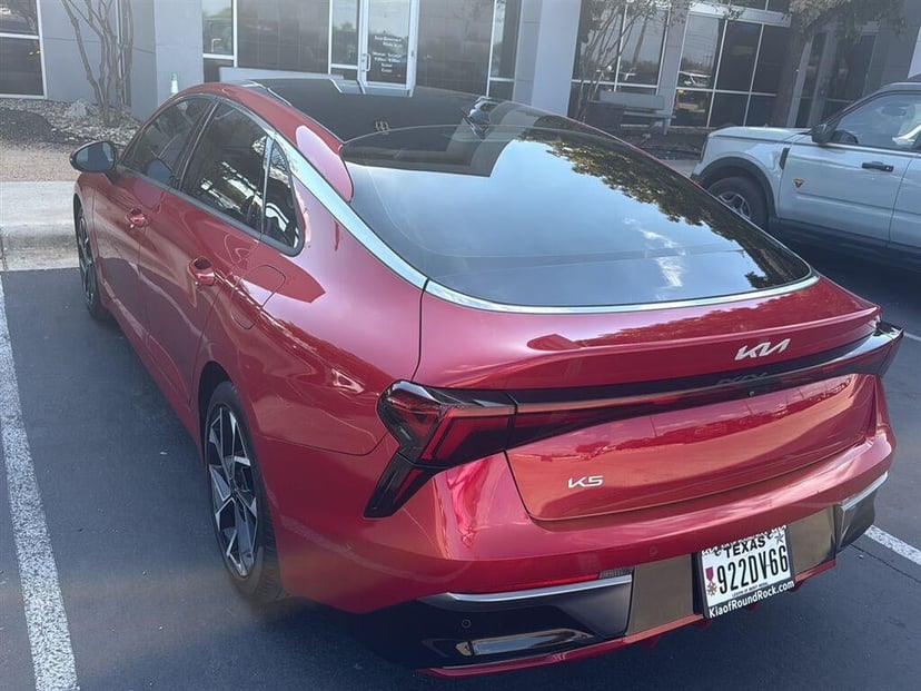 2025 Kia K5 - Image 2