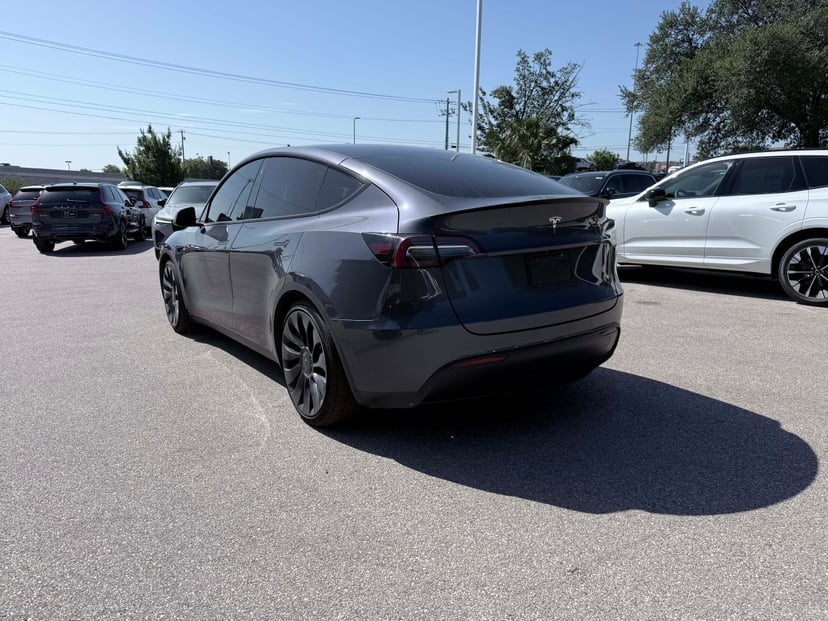 2022 Tesla Model Y - Image 3