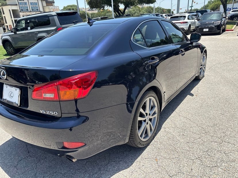 2008 Lexus IS - Image 3