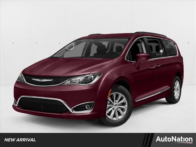 2017 Chrysler Pacifica - Image 1
