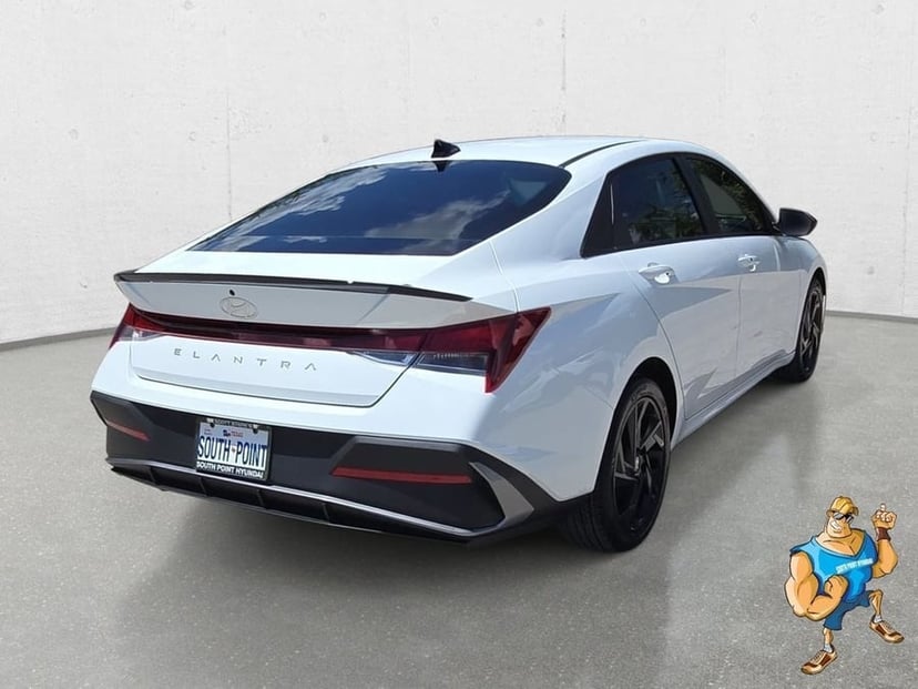 2026 Hyundai Elantra - Image 3