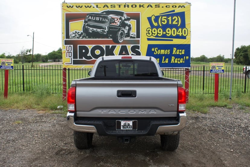2016 Toyota Tacoma - Image 3