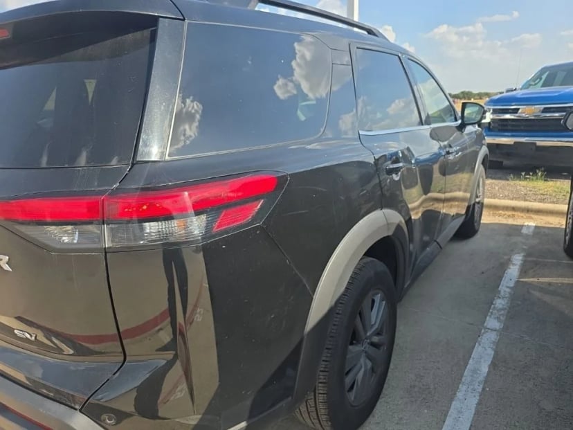 2024 Nissan Pathfinder - Image 3