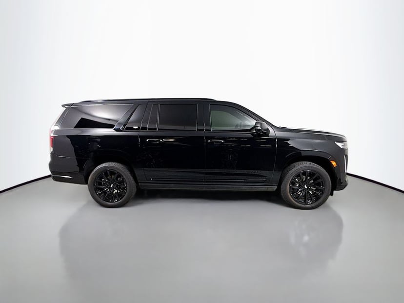 2024 Cadillac Escalade ESV - Image 3