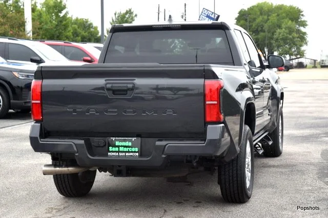2025 Toyota Tacoma SR5 4D Double Cab Underground - Image 2