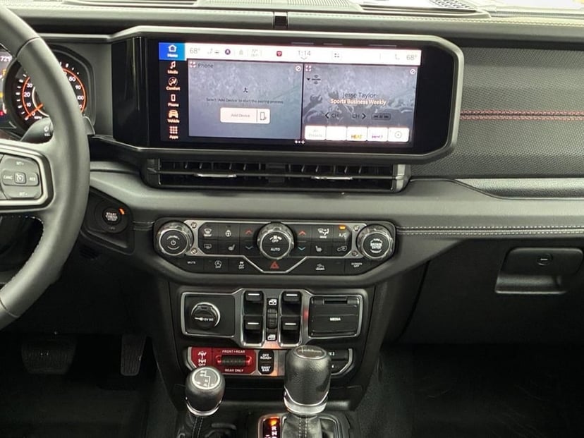 2026 Jeep Gladiator - Image 3