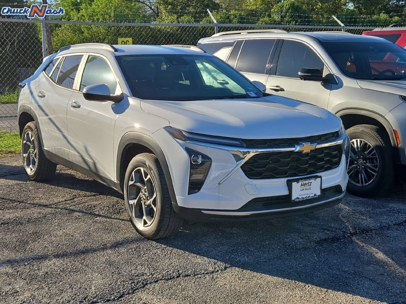 2025 Chevrolet Trax - Image 1