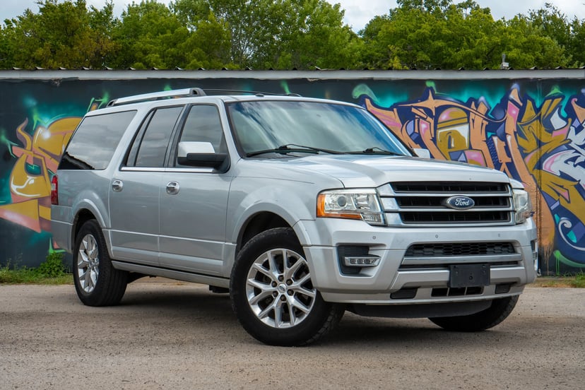 2015 Ford Expedition - Image 1