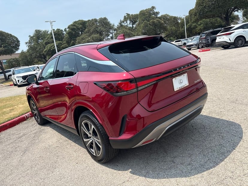 2026 Lexus RX - Image 3