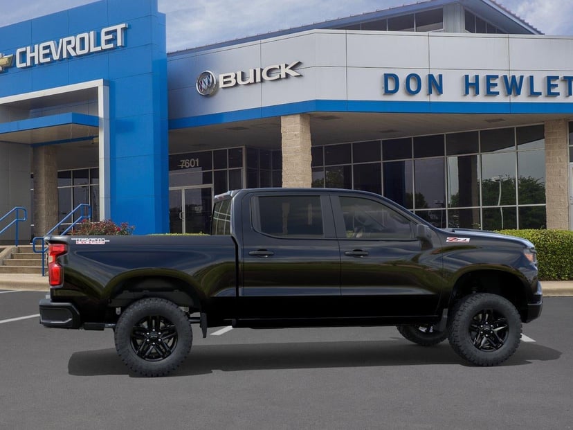 2026 Chevrolet Silverado 1500 - Image 2